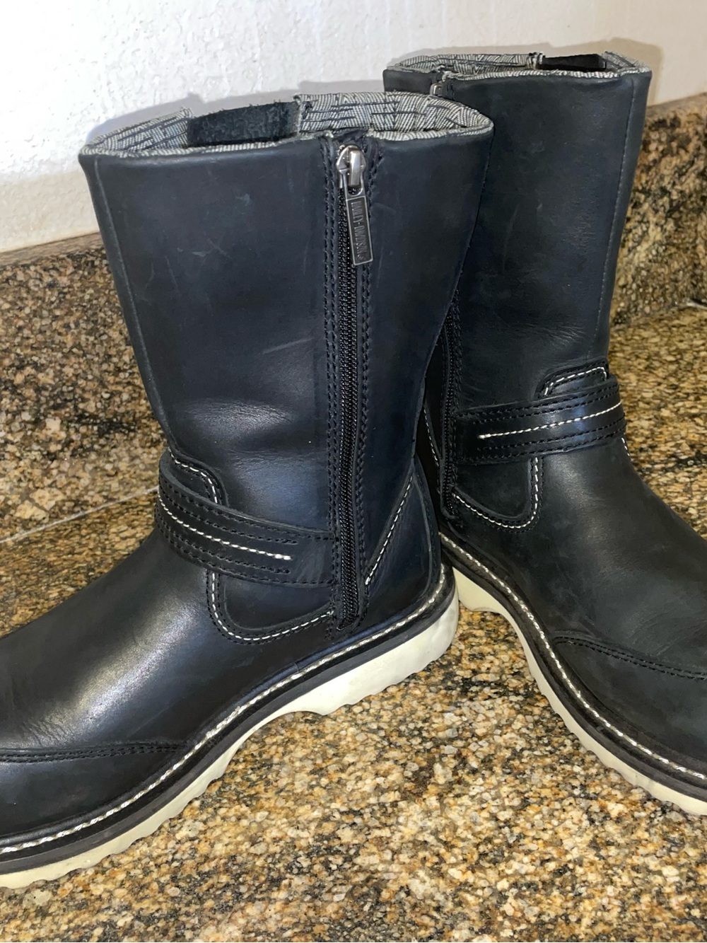 Harley-Davidson Black Leather Rider Boots with White Sole - Picture 3 of 6